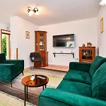 Hébergement de vacances Family Friendly House With A Parking Space Bribir, Novi Vinodolski - 23378